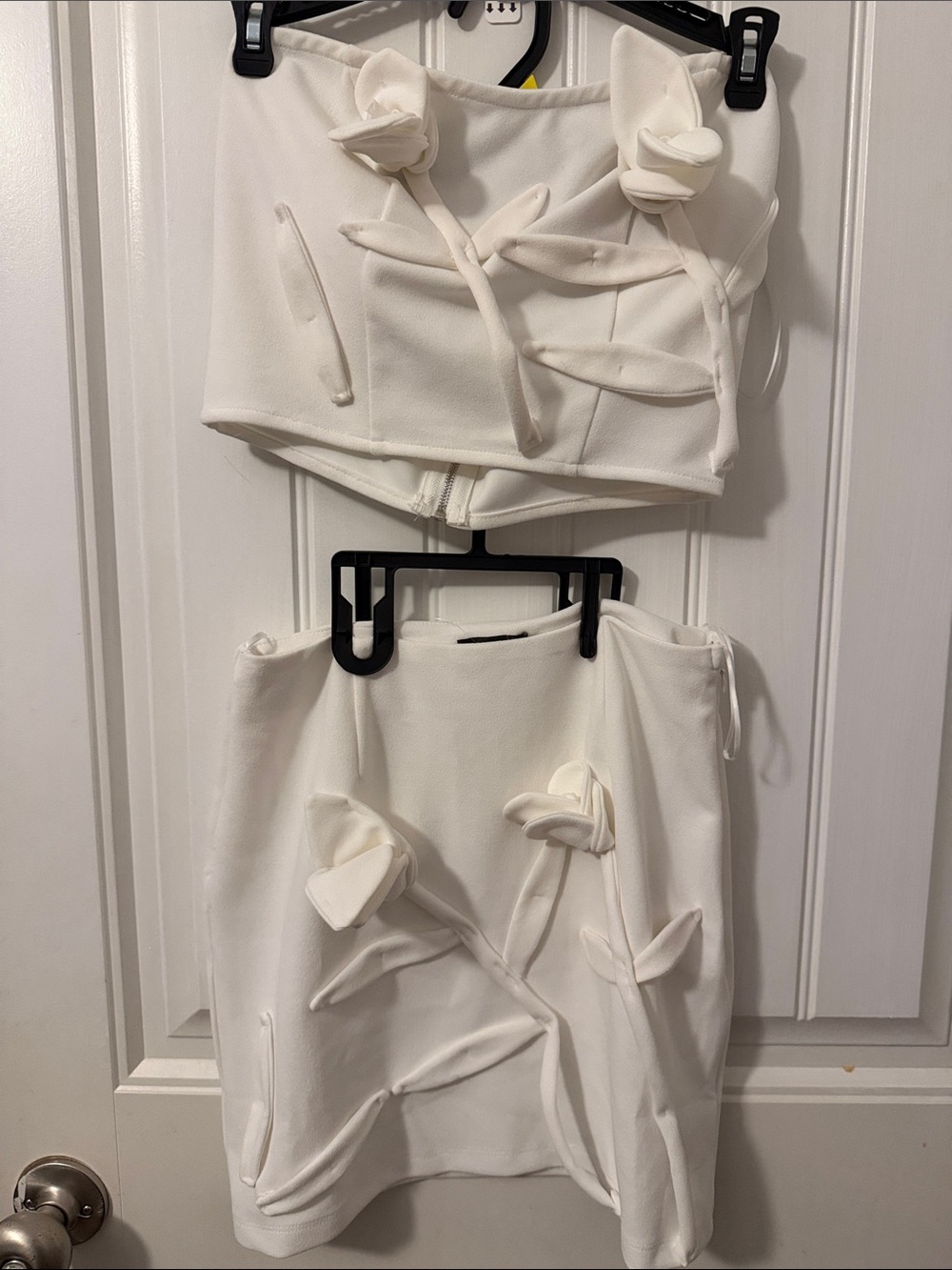 White Floral Appliqué Two-Piece Skirt Set size small